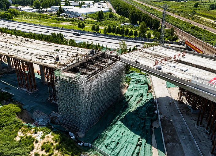 Zhengzhou Dahe‑Road Swivel Bridge